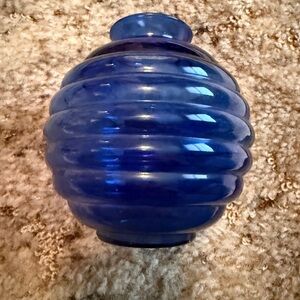 💙 Vintage Cobalt Blue Ribbed Glass Vase – USA Marked